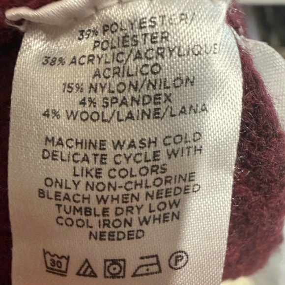 Loft size small women’s plum cozy v-neck sweater - Picture 6 of 6